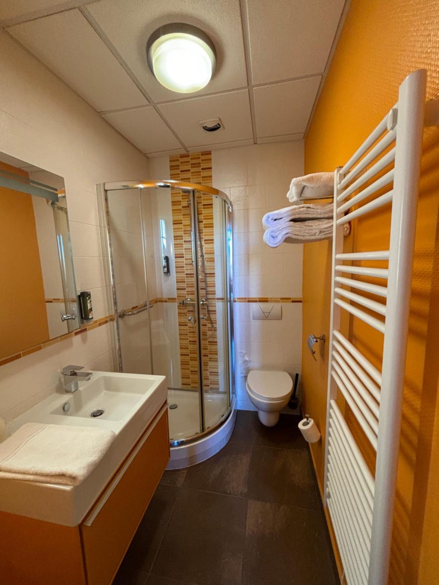 Garden & City Luxeuil Ex Le Metropole Et Les Thermes Ngoại thất bức ảnh
