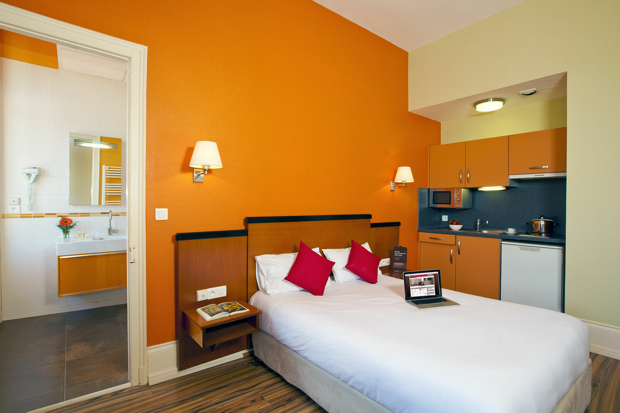 Garden & City Luxeuil Ex Le Metropole Et Les Thermes Ngoại thất bức ảnh